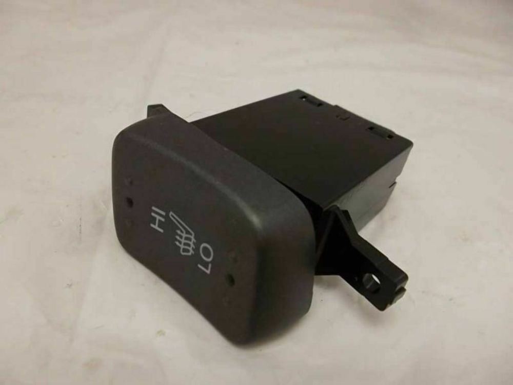 2010-2011 Honda CR-V Seat Heat Switch  Passenger 35600-SWA-A01ZC