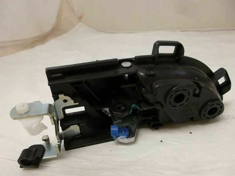 Honda CR-V Rear Door Handle Inner Passenger 72120-SWA-A02ZA