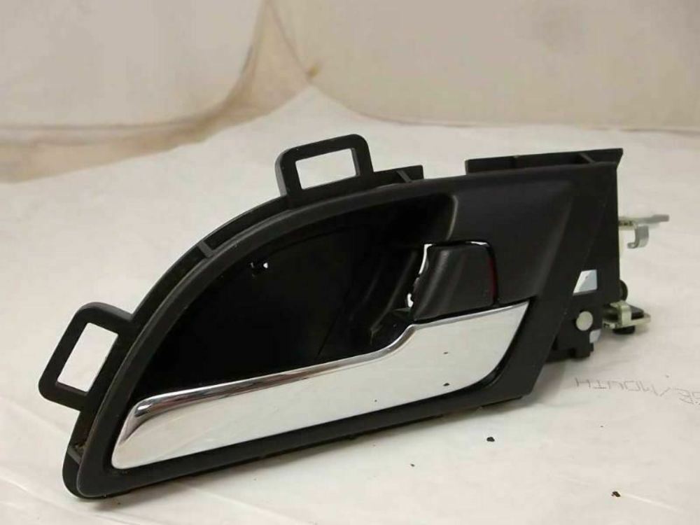 Honda CR-V Rear Door Handle Inner Passenger 72120-SWA-A02ZA