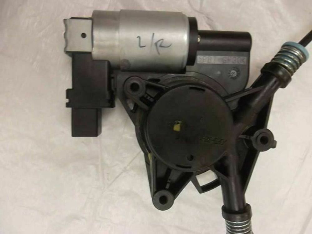 2003-2008 Mazda Rear Window Regulator Driver 135-58613L