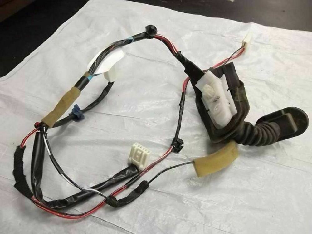 2004-2008 Mazda Rear Door Wire Harness Passenger 6M8114632