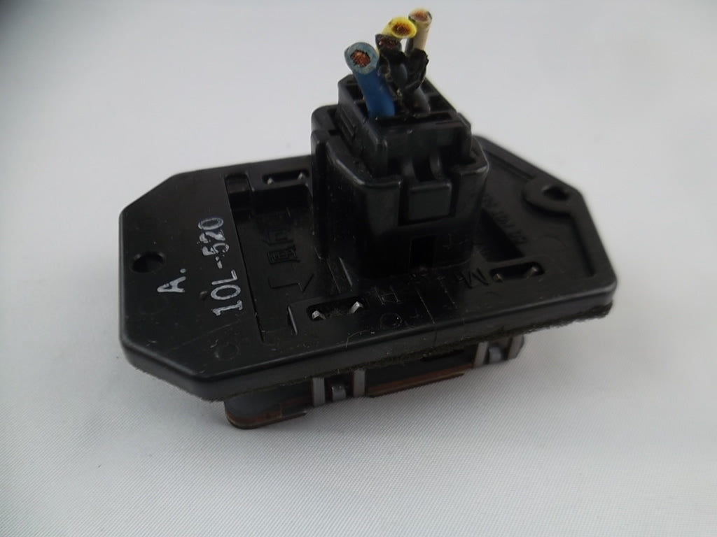 2009-2014 Toyota Matrix Blower Motor Resistor 87138-02110