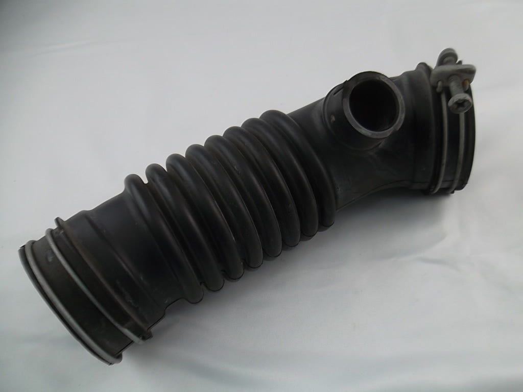 2009-2014 Toyota Matrix Air Cleaner Hose 17881-0T040