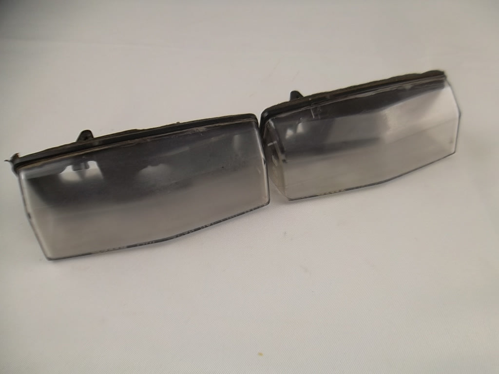 2009-2014 Toyota Matrix License Plate Lamp Set 81271-53011