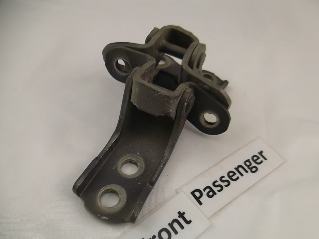 2009-2014 Toyota Matrix Door Hinge Set Front Passenger 68710-02020, 68730-02080