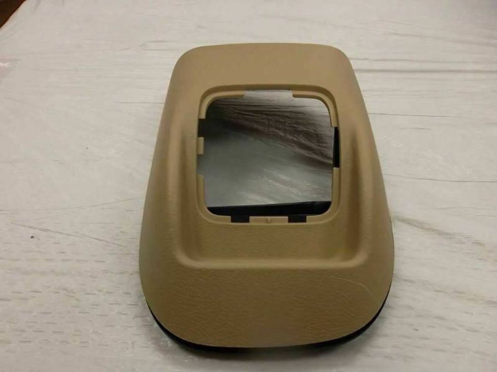2007-2011 Honda CR-V seat belt trim 3rd Row