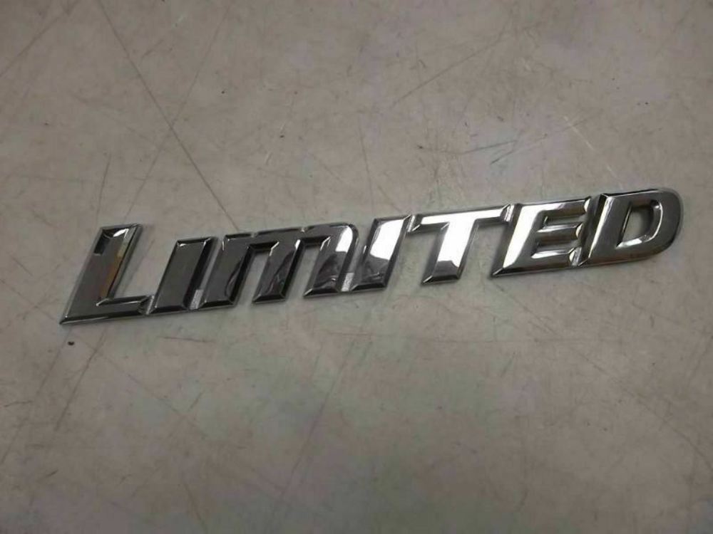 2001-2004 Toyota Sequoia Emblem