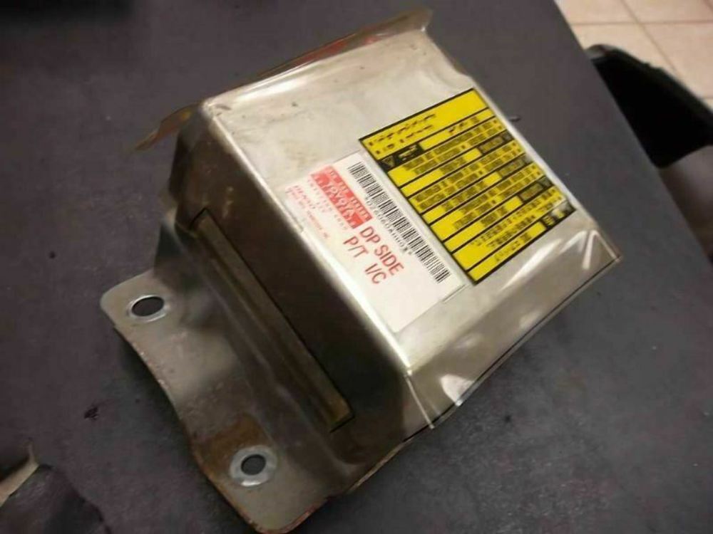 2003-2006 Toyota Sequoia Airbag SRS Control Module 89170-0C020