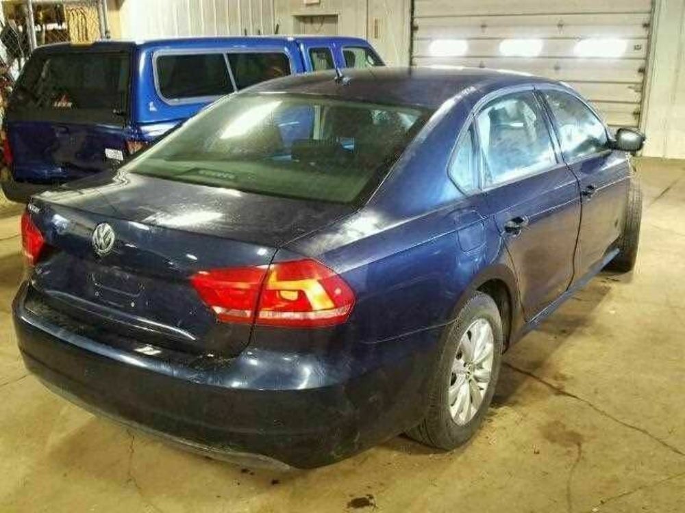 2013-2015  Volkswagen Passat Radio CD Player 1K0035164D