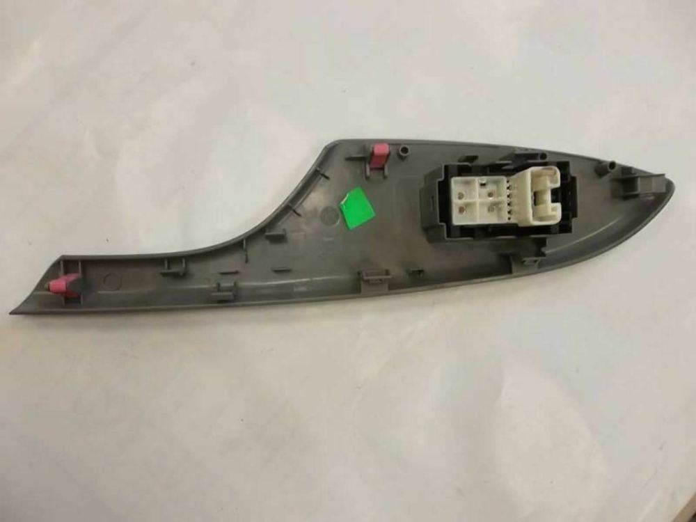 2009-2013 Toyota Corolla Rear Window Switch Passenger 84930-0C010