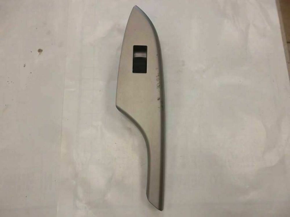 2009-2013 Toyota Corolla Rear Window Switch Driver 84930-0C010