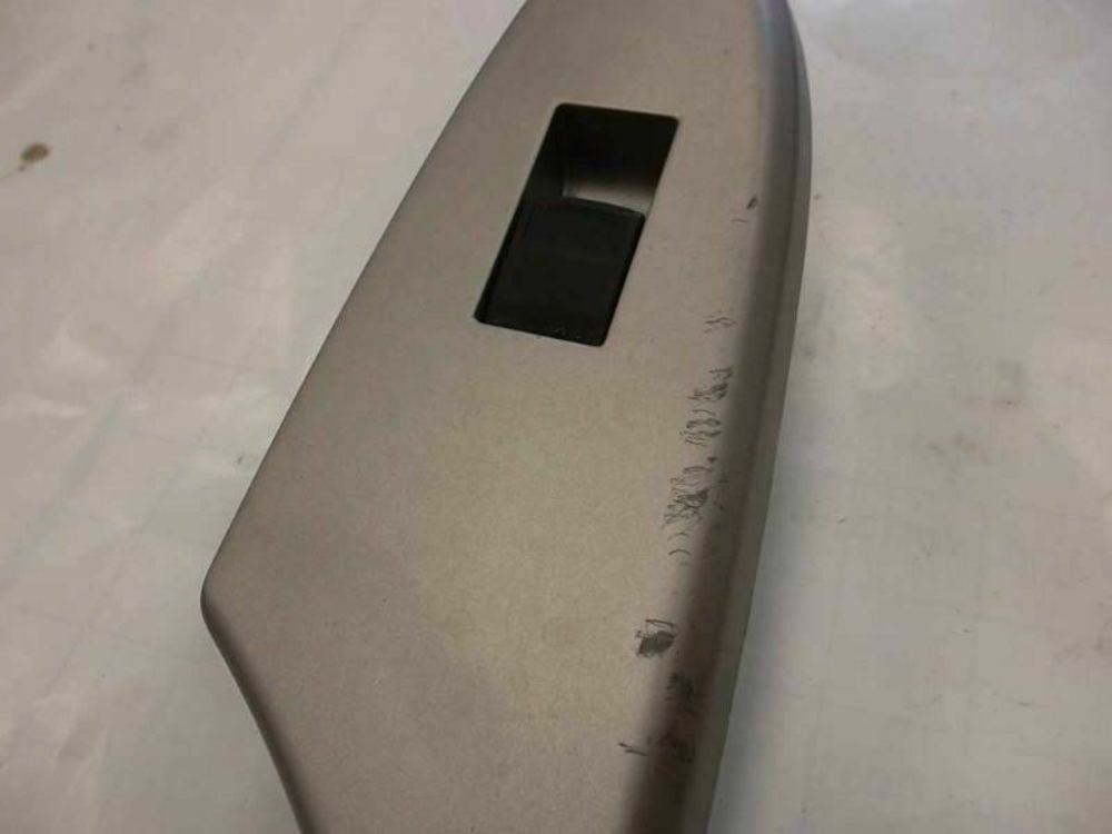 2009-2013 Toyota Corolla Rear Window Switch Driver 84930-0C010