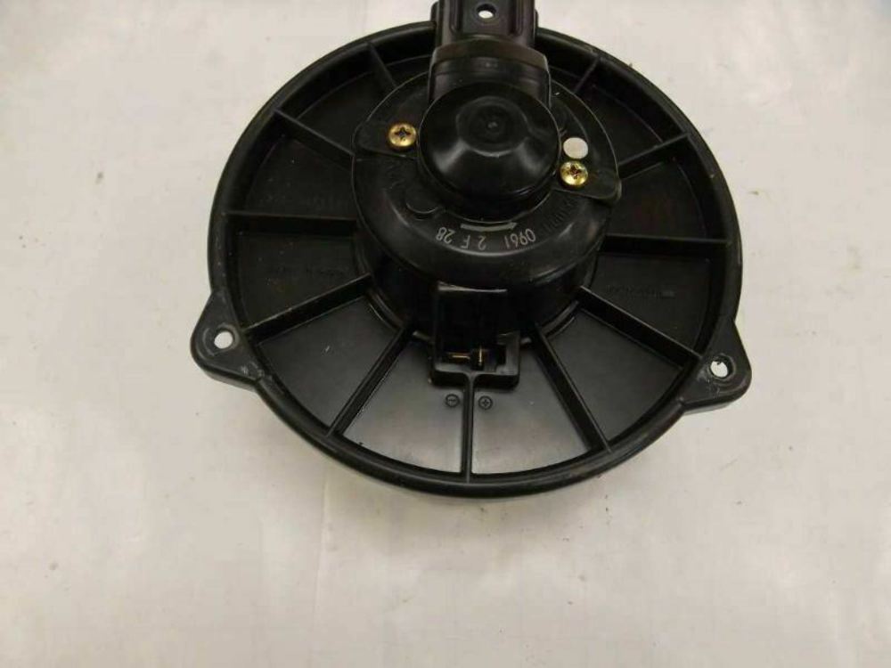 2001-2006 Toyota Sequoia Blower Motor Rear 87103-0C020