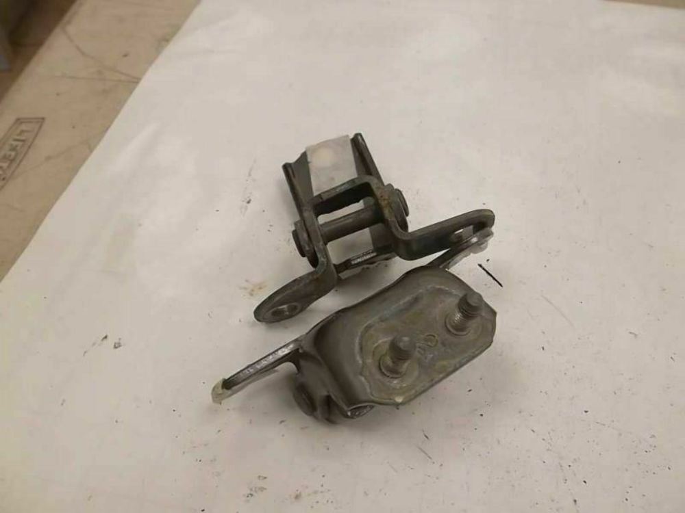 Door Hinge, Rear Driver 68780-02050 Toyota Corolla 2008 2007 2006 2005 2004