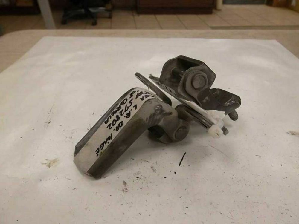 Door Hinge, Rear Driver 68780-02050 Toyota Corolla 2008 2007 2006 2005 2004