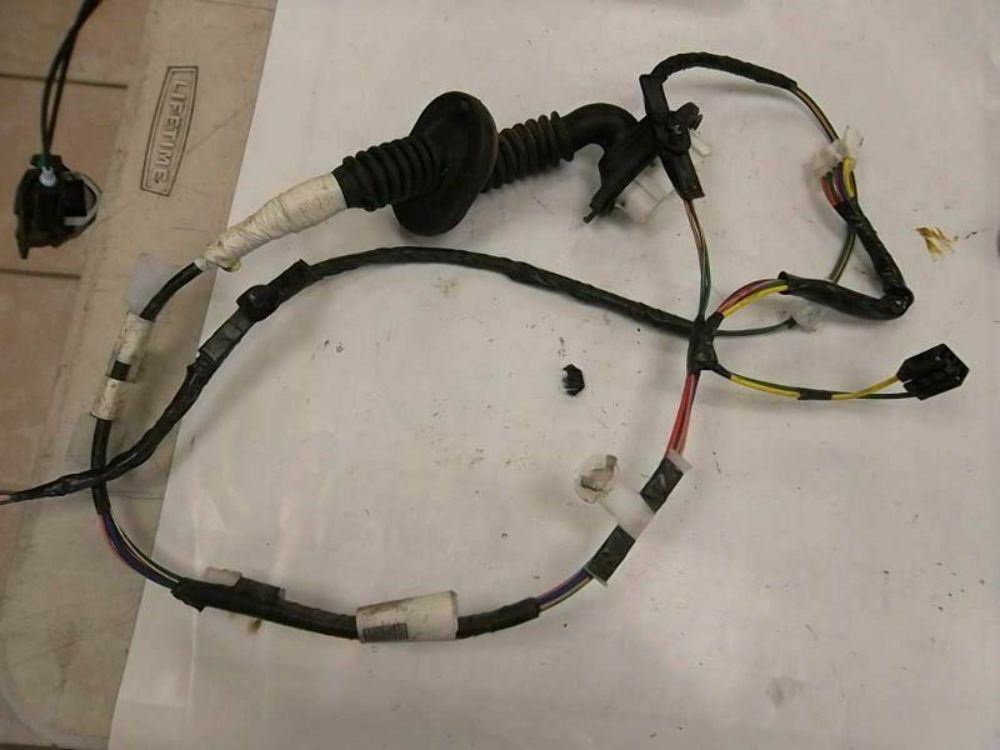 2009-2013 Toyota Corolla Rear Door Wire Harness Driver 82153-02570