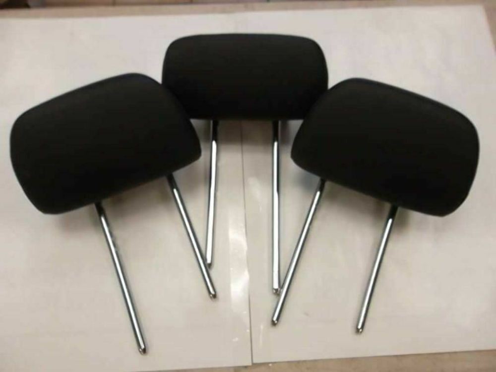 2008-2011 Mercedes C300 Rear Seat Headrest Set 204-970-18-50