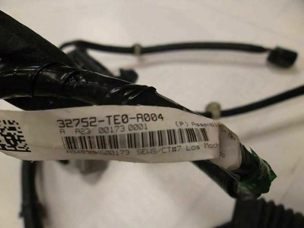 2008-2012 Honda Accord Front Door Wire Harness Passenger 32752-TE0-A01