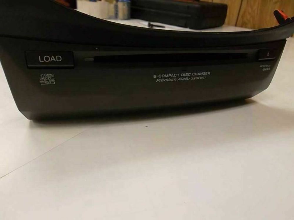 2008-2010 Honda Accord CD Changer 6 Disc 39100-TE0-A50