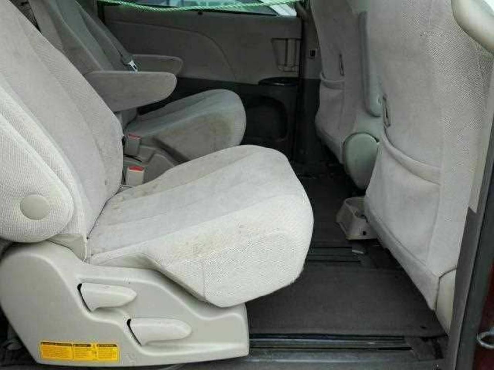 2011-2015 Toyota Sienna Rear Disc Brake Cylinder Driver 47850-0E021
