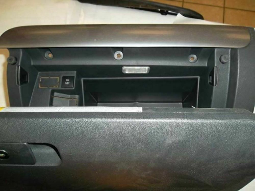 2011-2014 Volkswagen Jetta Glove Box 1K1-857-101