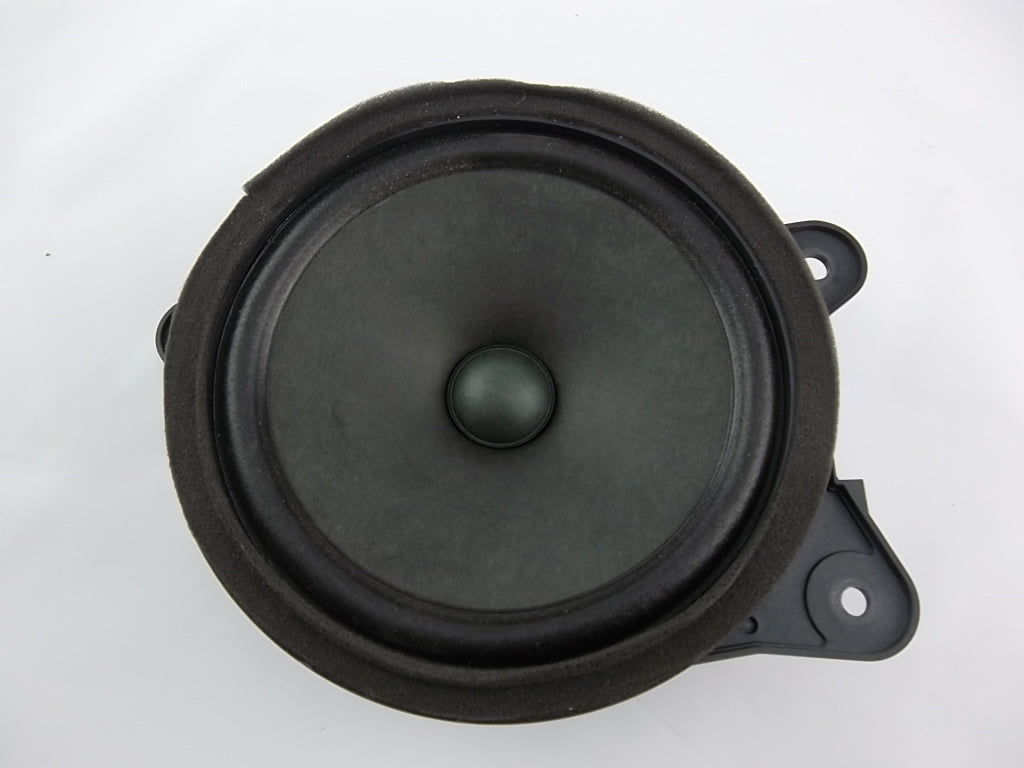 2011-2015 Toyota Sienna Radio Speaker Rear Passenger 86160-08180