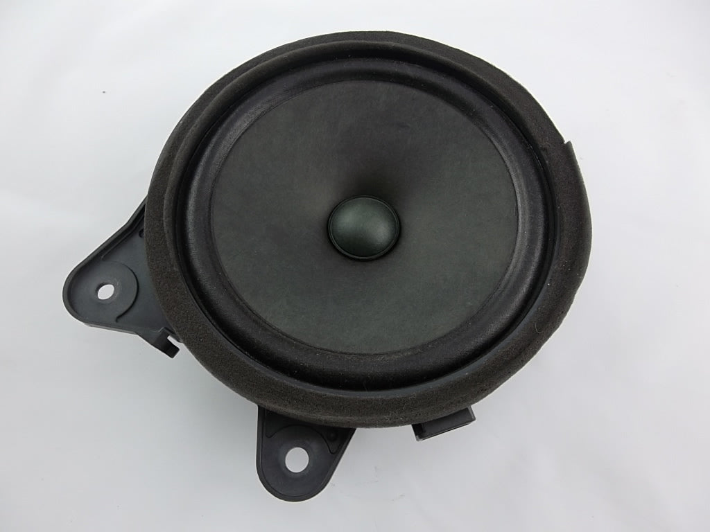 2011-2015 Toyota Sienna Radio Speaker Rear Passenger 86160-08180