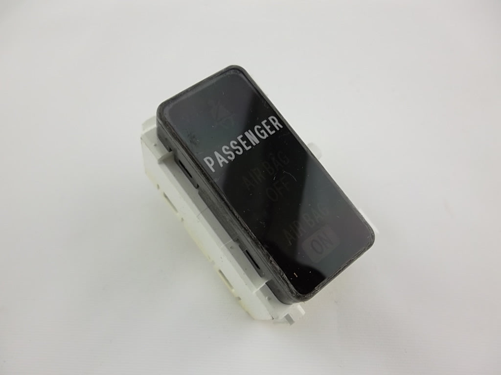 2011-2017 Toyota Sienna Passenger Light 83950-08010