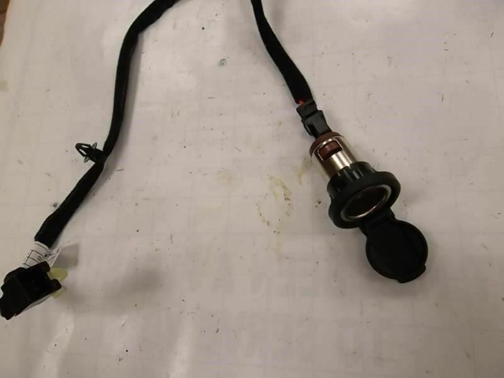 2015-2019 Hyundai Sonata Power Outlet W/Wiring Harness-Console 84625-C1000
