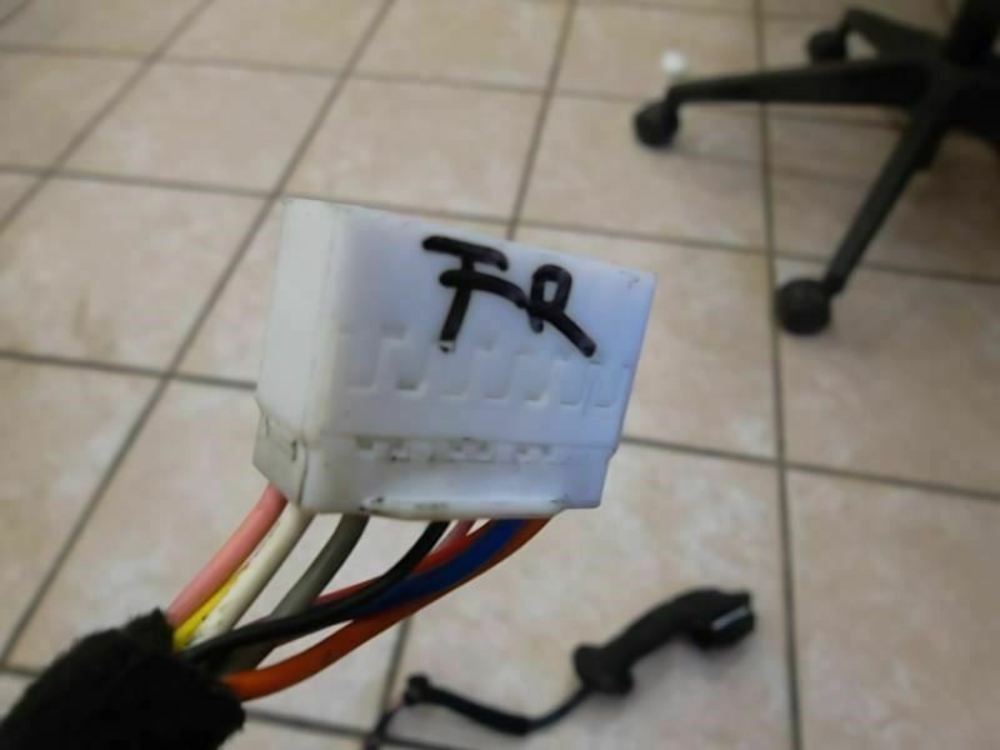 2012-2015 Kia Rio Front Door Wire Harness Passenger 91610-1W300