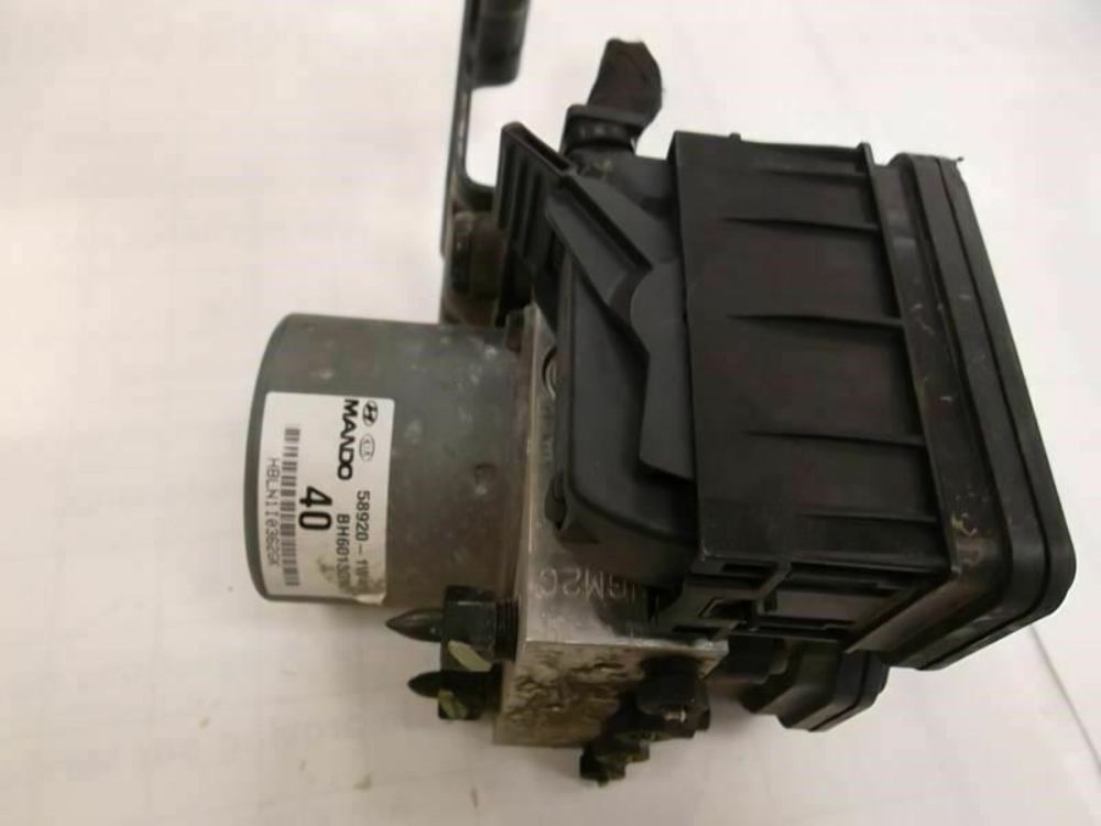 2012-2015 Kia Rio Anti-Lock Brake Part Actuator Pump Assembly 58920-1W400