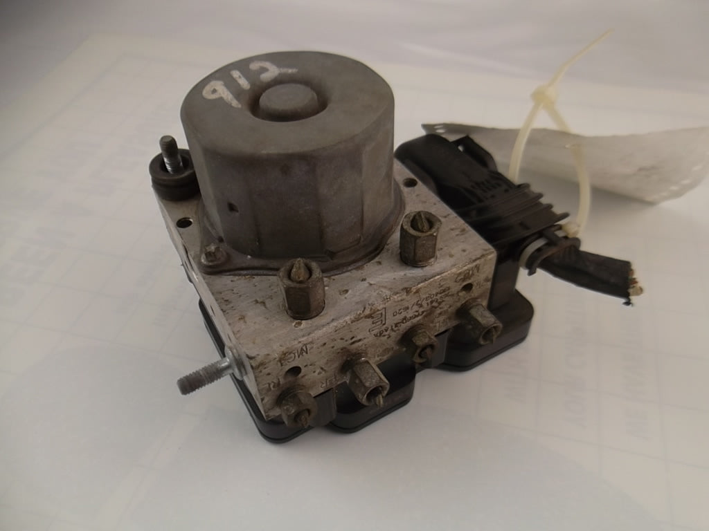 2013-2015 Nissan Altima Sedan Anti-Lock Brake Part Assembly Under Hood 47660-3TA0B