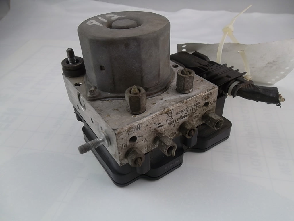 2013-2015 Nissan Altima Sedan Anti-Lock Brake Part Assembly Under Hood 47660-3TA0B