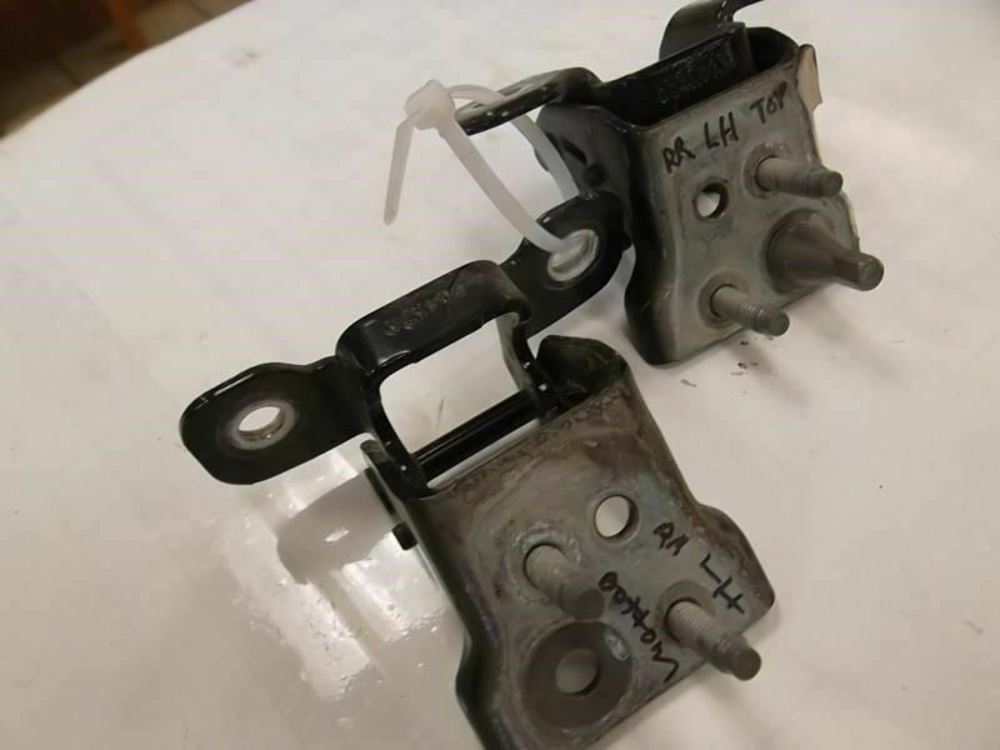 2007-2010  Ford Edge Door Hinge Rear Driver 7T4Z-7826801-A