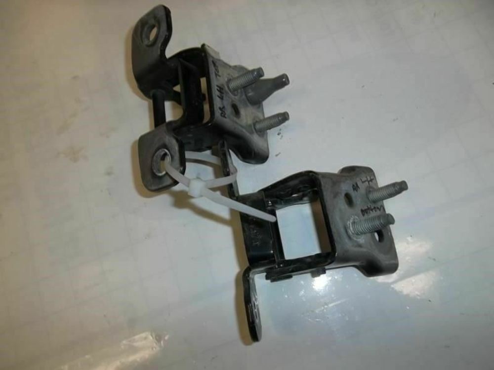 2007-2010  Ford Edge Door Hinge Rear Driver 7T4Z-7826801-A