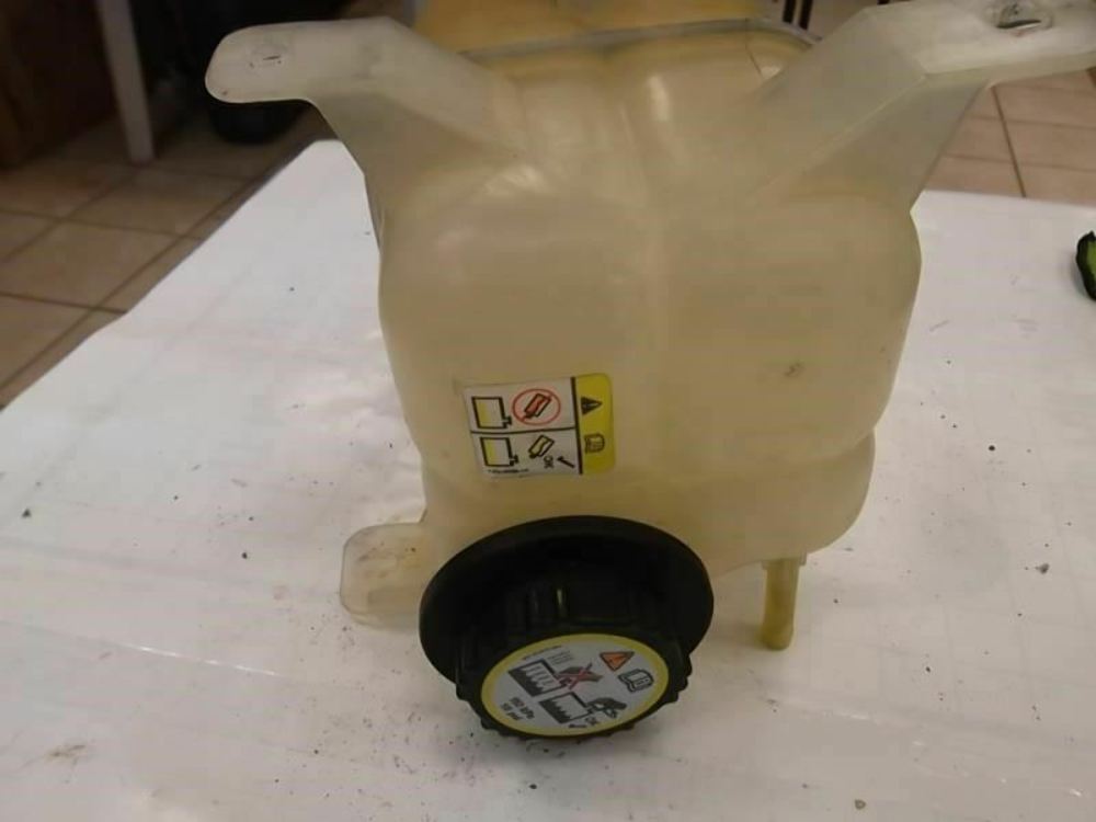 2007-2011 Ford Edge Coolant Reservoir Tank 7T4Z-2K478-A