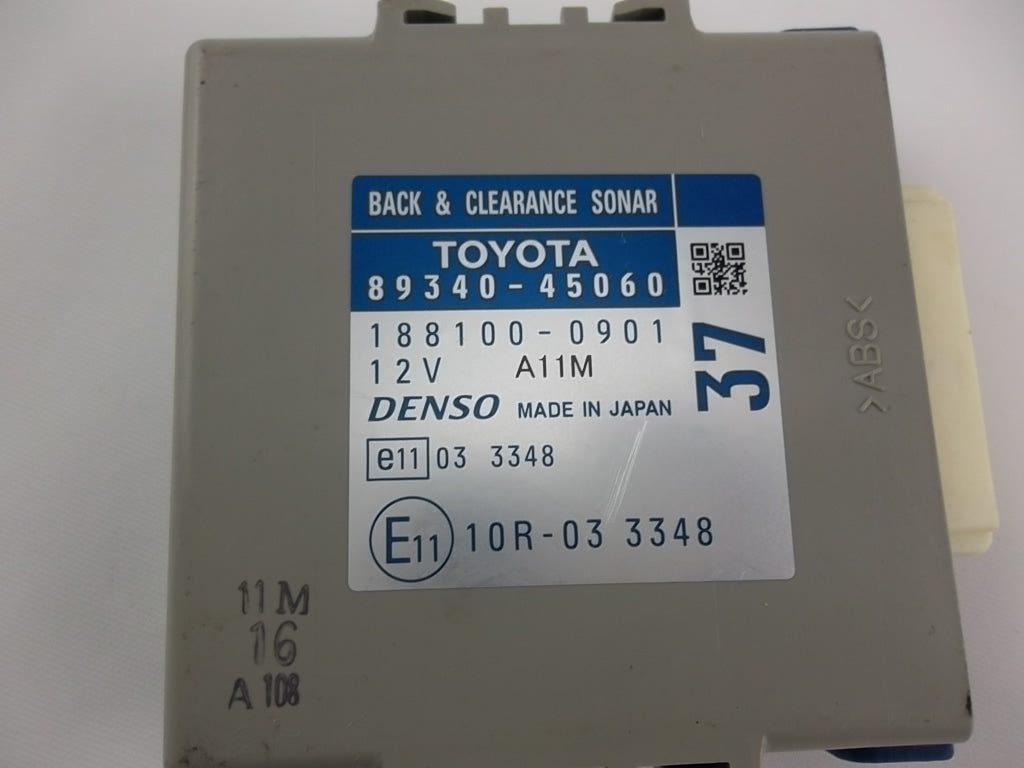2011-2014Toyota Sienna  Driver Assist Clearance Warning Control