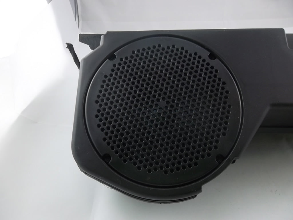 2006-2010 Mercedes Benz R350 Subwoofer 251-820-00-02
