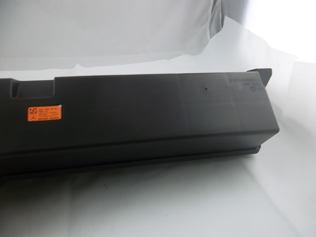 2006-2010 Mercedes Benz R350 Subwoofer 251-820-00-02