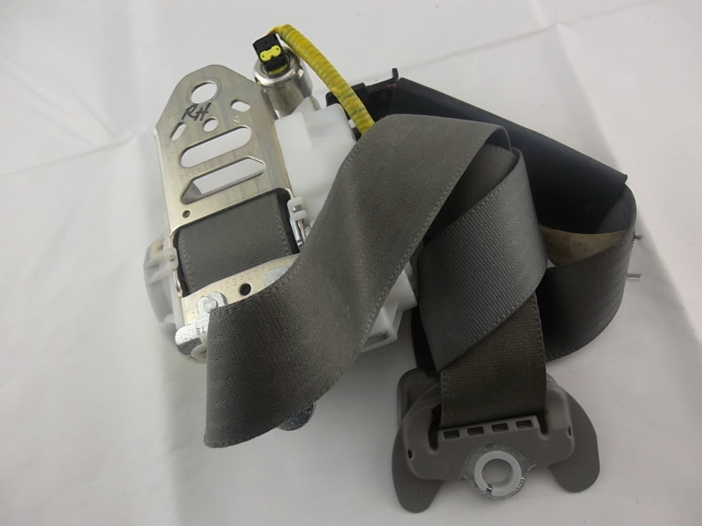 2011-2013 Toyota Highlander Seat Belt Retractor Front Passenger 73210-0E070
