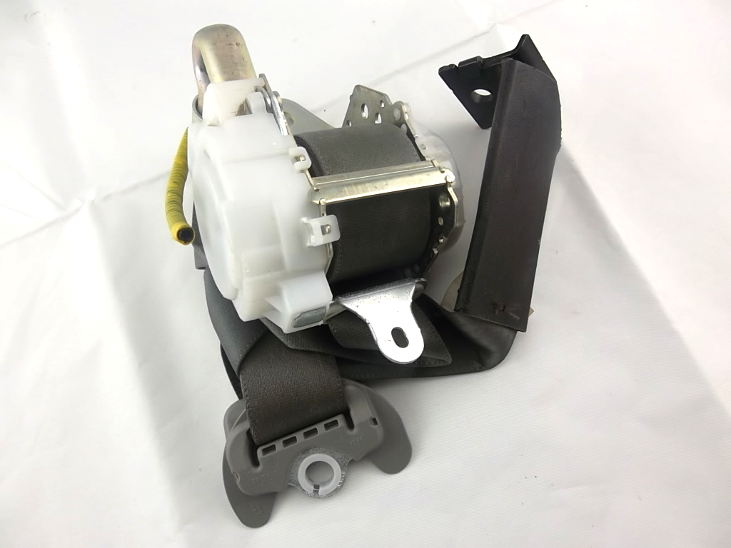 2011-2013 Toyota Highlander Seat Belt Retractor Front Passenger 73210-0E070
