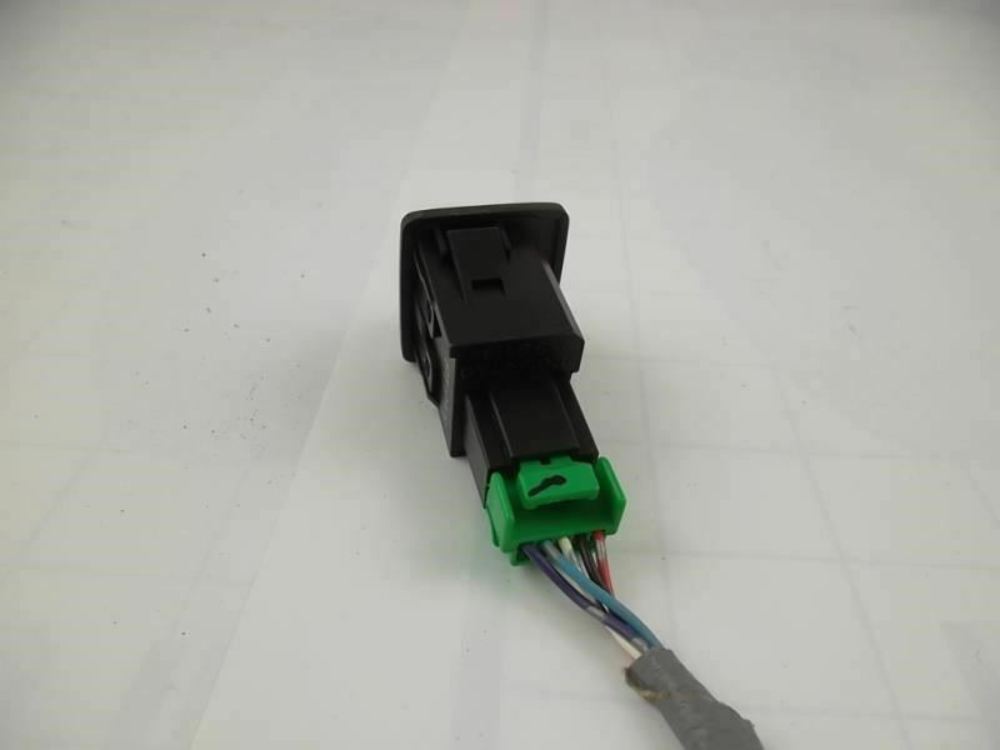 2009-2015 Honda Pilot AUX Socket Switch 39112-TA0-A01