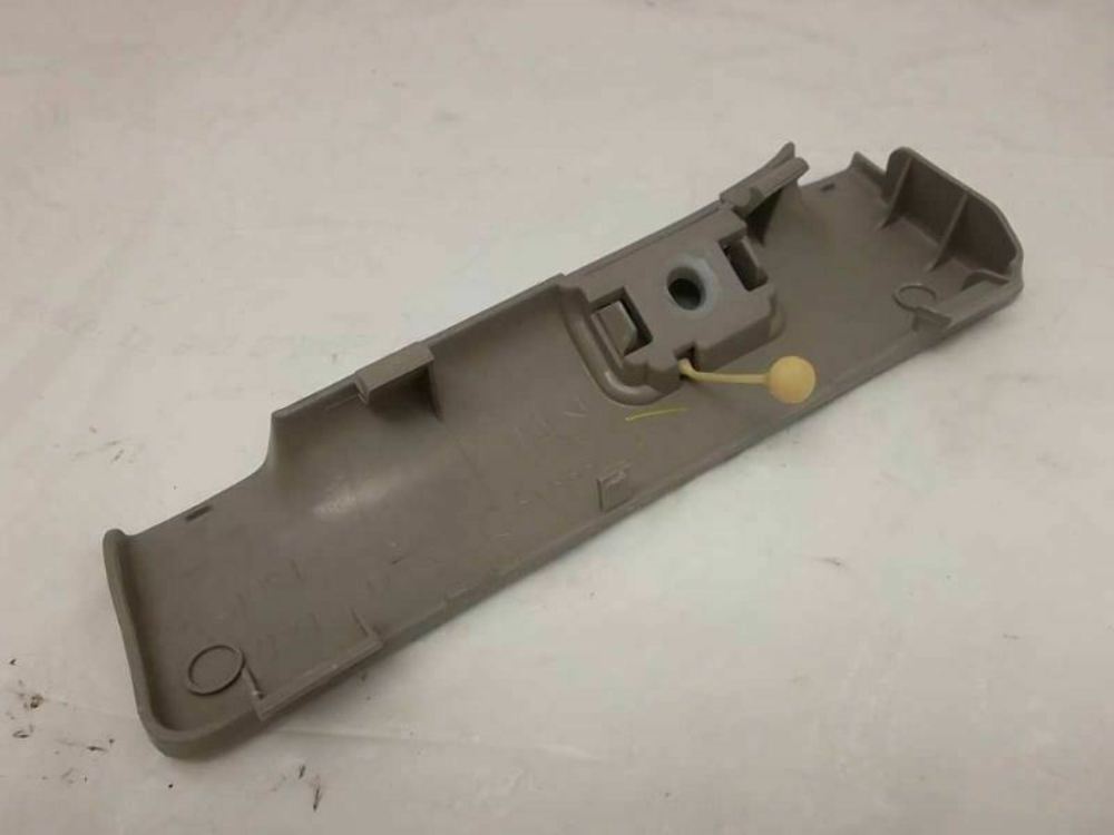 2002-2006 Toyota Sequoia Side cover trim 62422-0C010 Driver