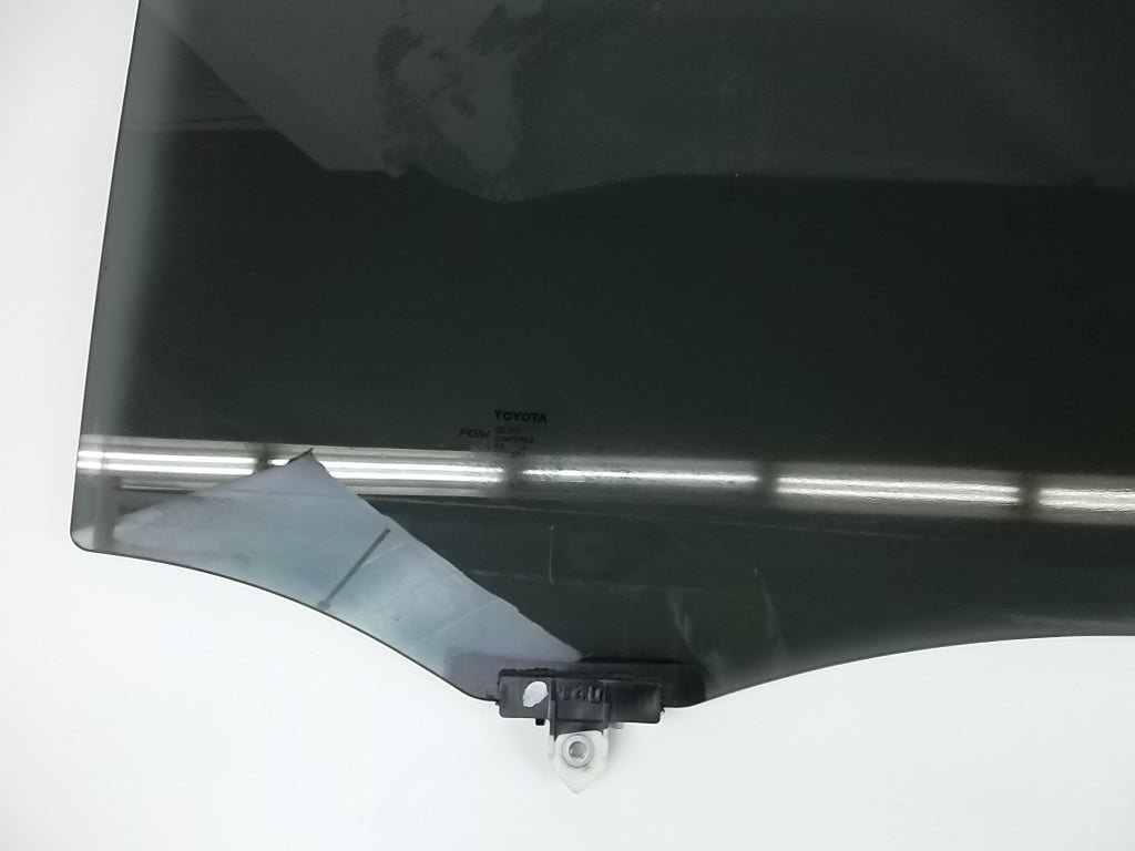 2011-2020 Toyota Sienna Window Door Glass Rear Passenger 62750-08051