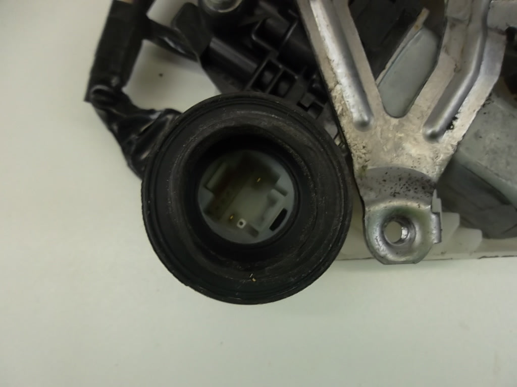 2011-2020 Toyota Sienna Power Slide Door Lock Actuator Driver 69300-08020