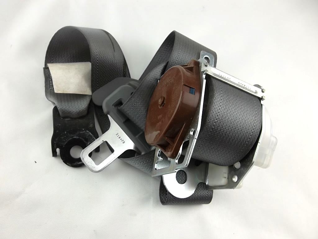 2011-2020 Toyota Sienna Rear Seat Belt Passenger 2nd Row 73301-08010