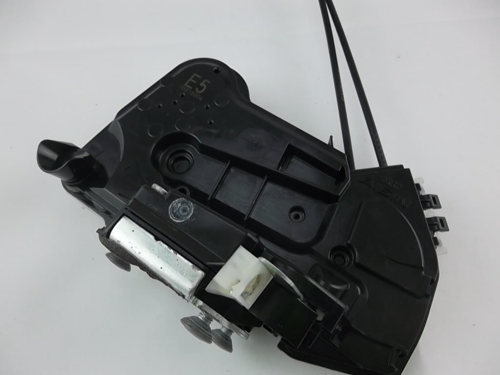 Front Door Lock Actuator Passenger 69030-02370 Toyota Corolla 2018 2017 2016 2015 2014