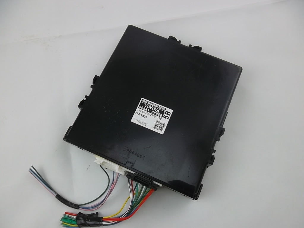 2015-2019 Toyota Sienna Power Management Control Module 89681-08050