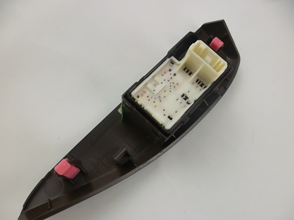 2015-2020 Toyota Sienna Rear Window Switch Passenger 84810-0E040