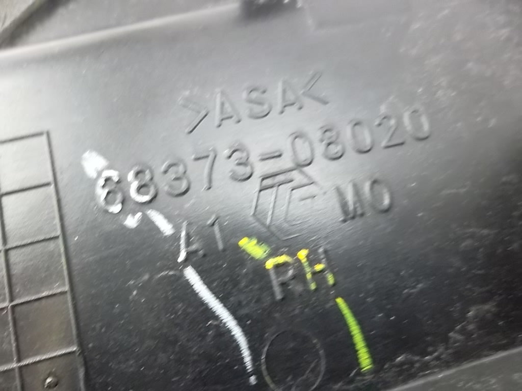 2013-2019 Toyota Sienna End Cap Molding Sliding Door Passenger 68373-08020